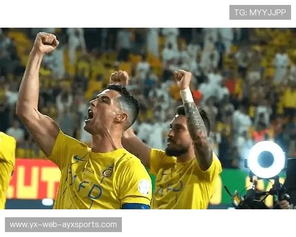 C罗破门后的庆祝震撼全场——足球传奇的激情瞬间